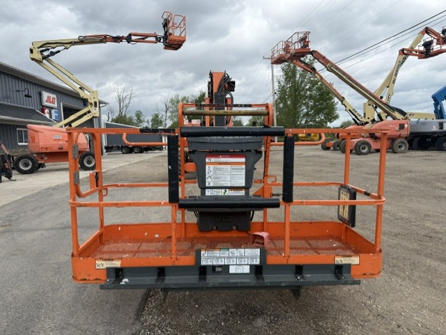 JLG 860SJ 2019 recon basket view