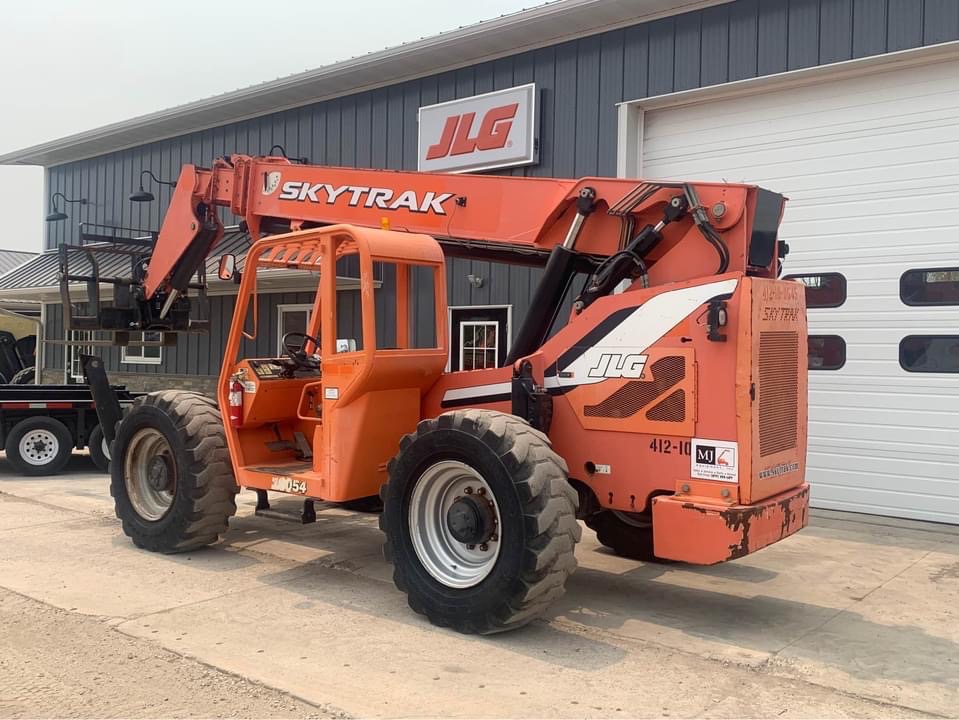 2012 Skytrak 10054 Telehandler Back