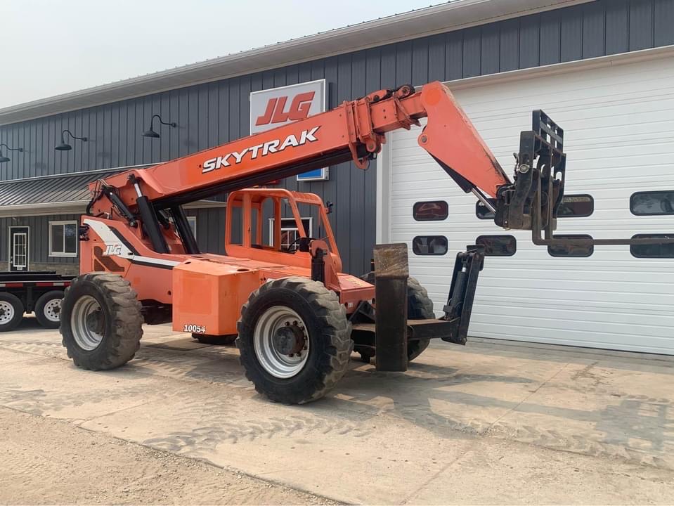 2012 Skytrak 10054 Telehandler Side