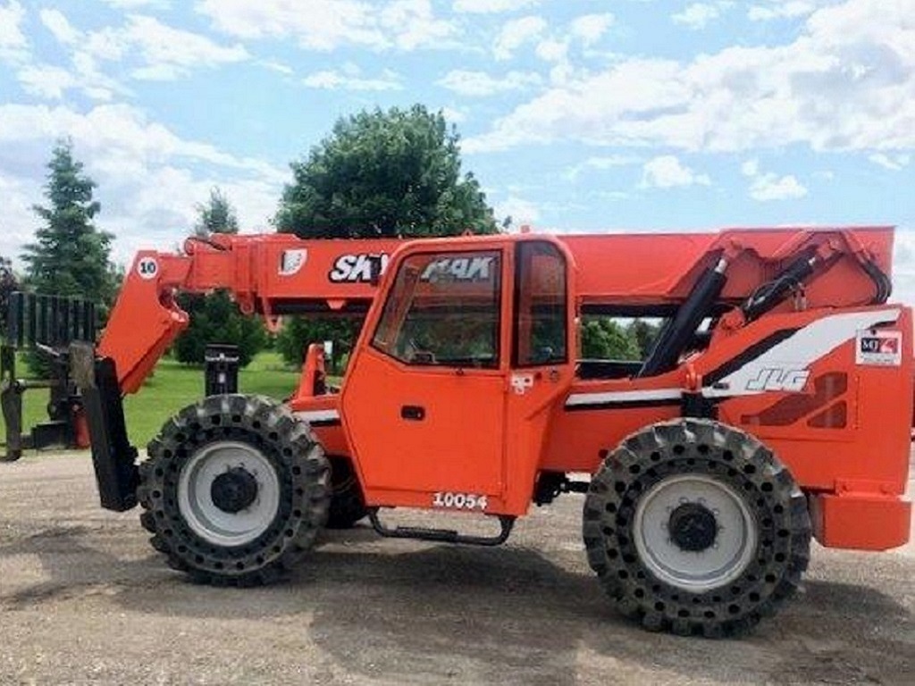 Contractor-grade construction equipment for sale in Germantown, WI Germantown new & used construction equipment dealer: telehandlers, boom lifts, dozers