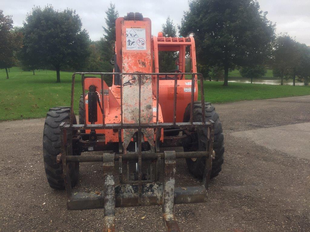 Front View of JLG Telehandler 6042 Skytrak / JLG Telehandler 6042 for sale in WI