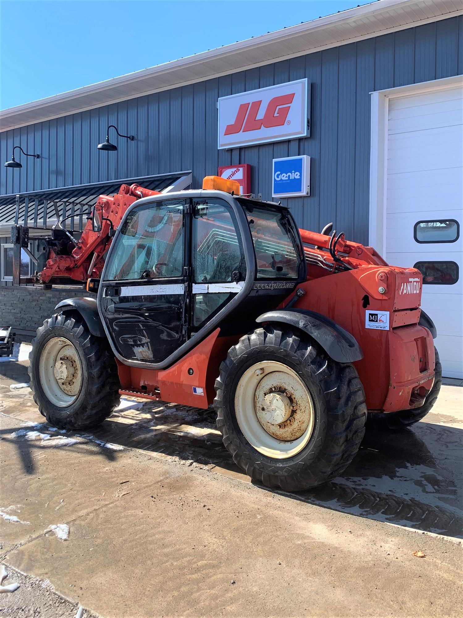 Manitou MT932 Side Manitou MT932 Side