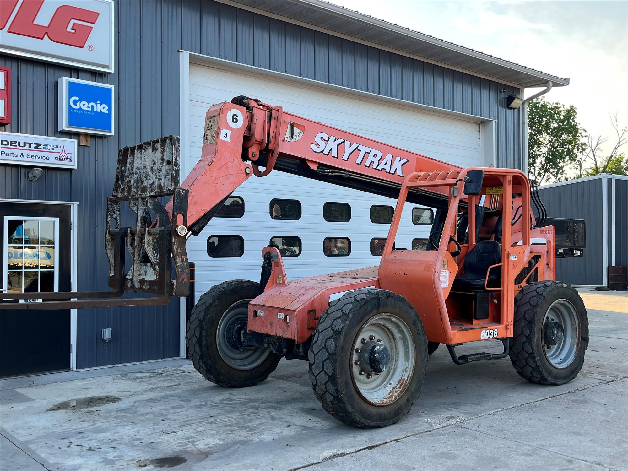 2012 SKYTRAK 6036 Telehandler
