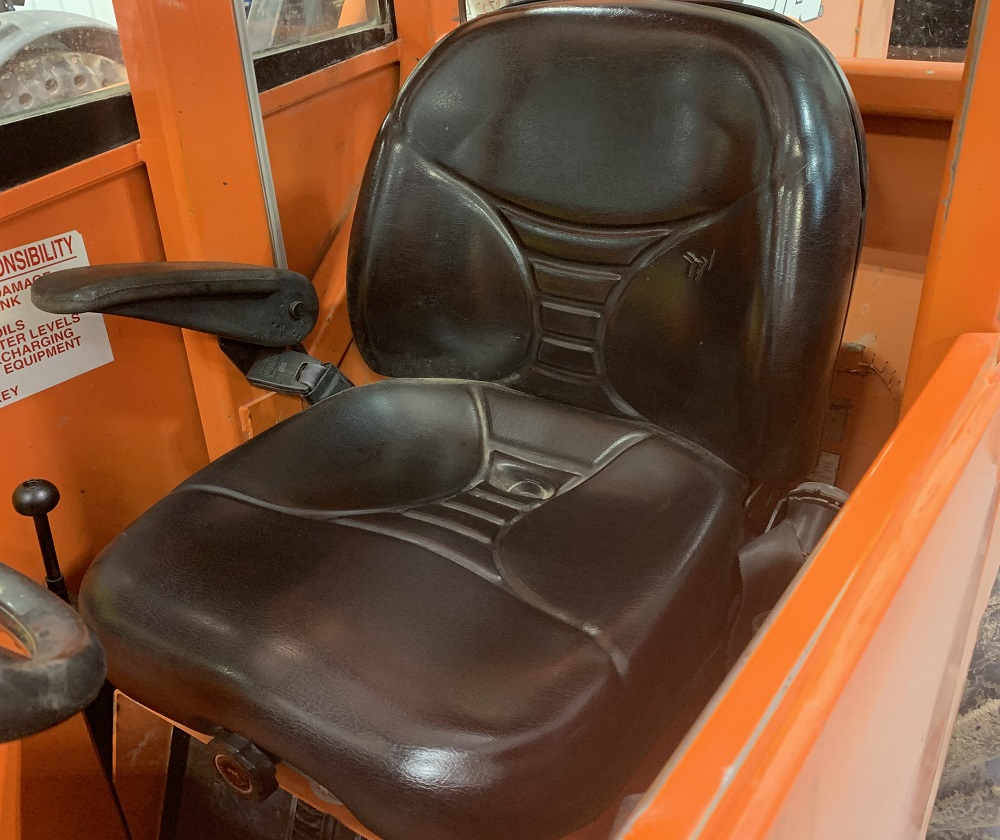 2007 Skytrak 10054 Interior 2007 Skytrak 10054 Interior