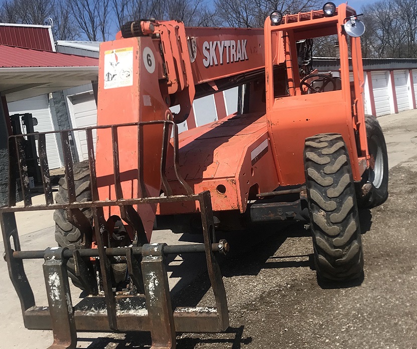 2008 Skytrak 6042 Front View 2008 Skytrak 6042 used telehandler