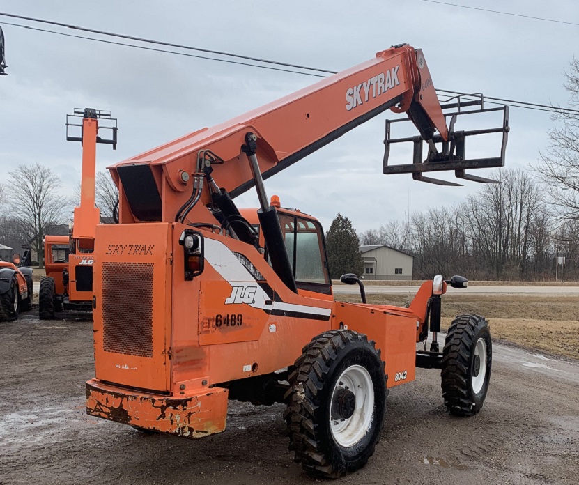 2008 Skytrak Telehandler Rear View Skytrak 8042 Telehandler for sale in Wisconsin