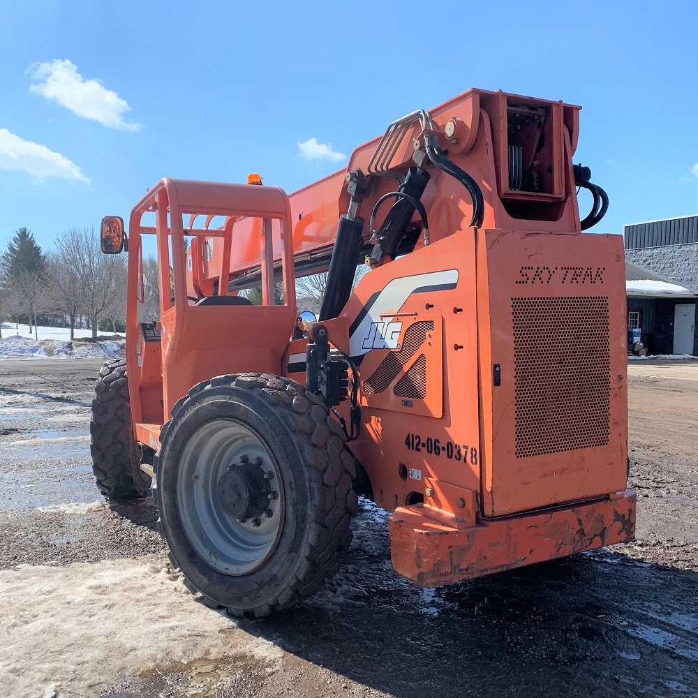 2013 JLG / Skytrack Telehandler 2013 JLG / Skytrack Telehandler 6042