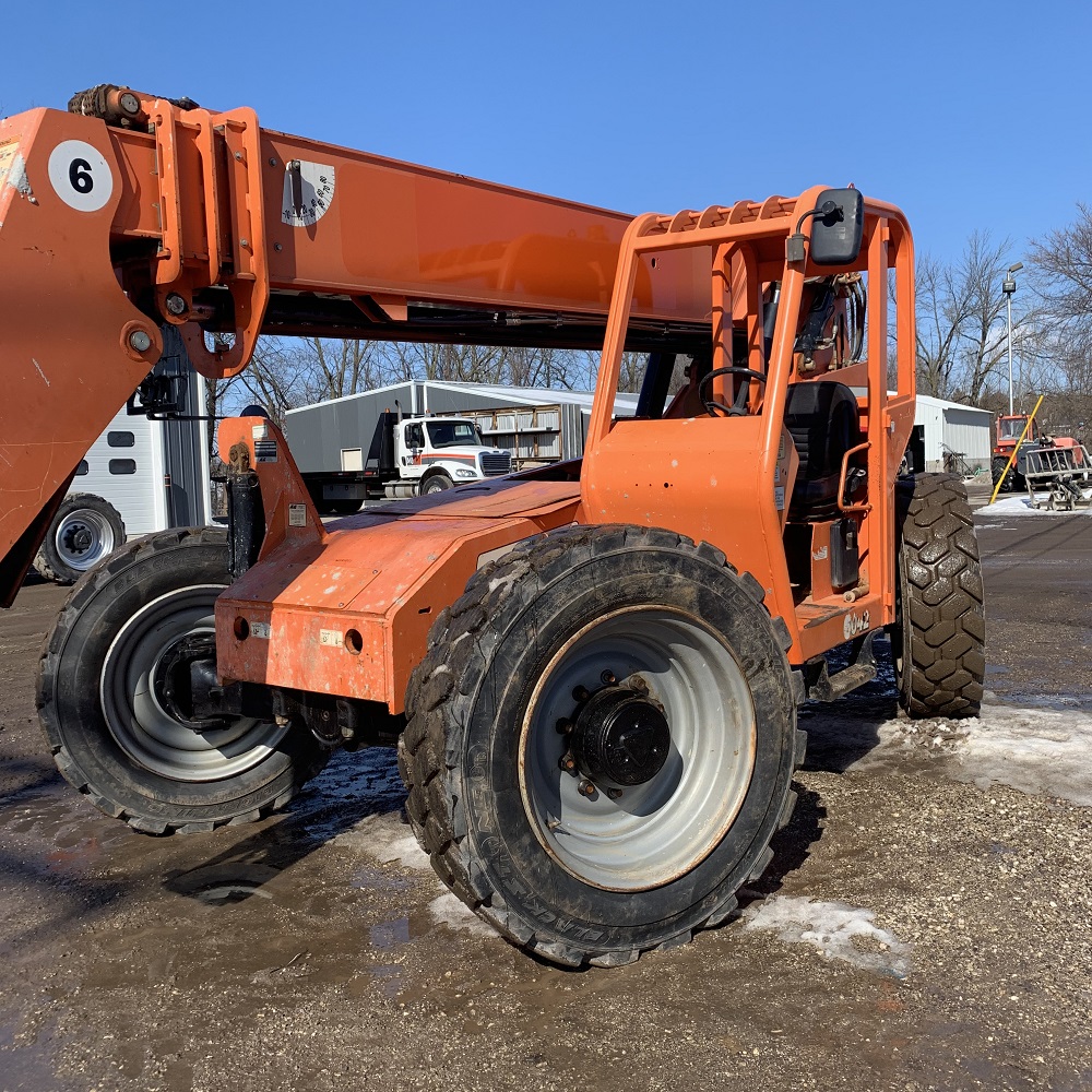2013 JLG / Skytrack Telehandler 2013 JLG / Skytrack Telehandler 6042