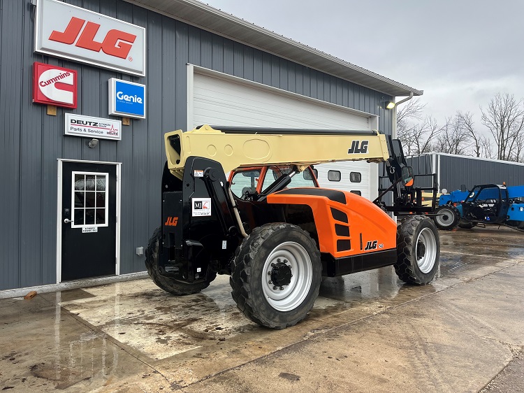 Preowned 2018 JLG 742 Telehandler