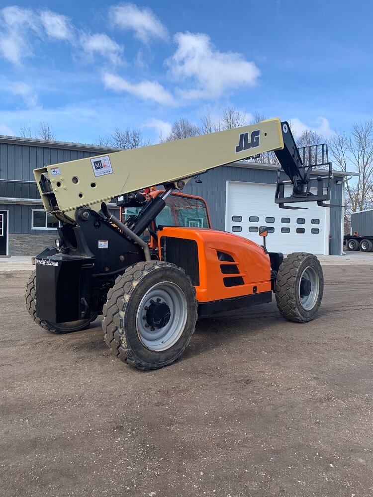 2014 JLG G9-43A Telehandler Back Right 2014 JLG G9-43A Telehandler