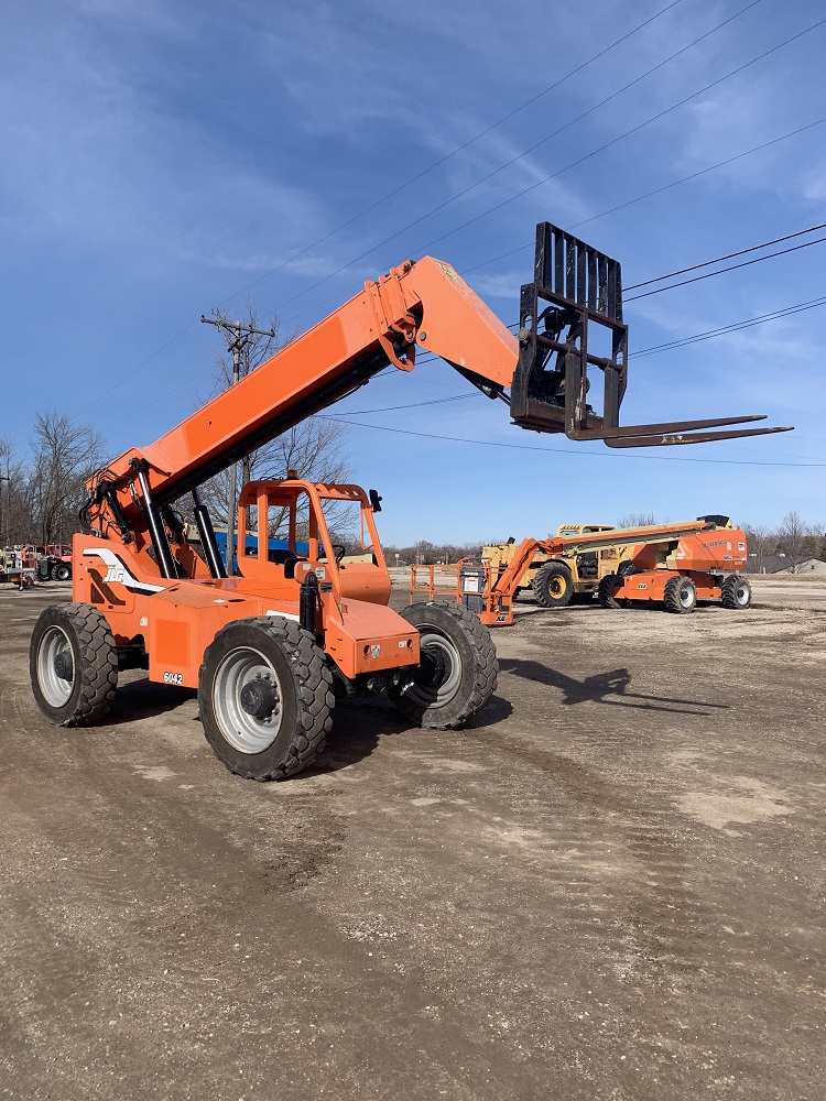 2014 Skytrak 6042 Telehandler Front-Right 2014 Skytrak 6042 Telehandler for sale